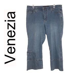 Venezia Denim Cargo Capri Pants